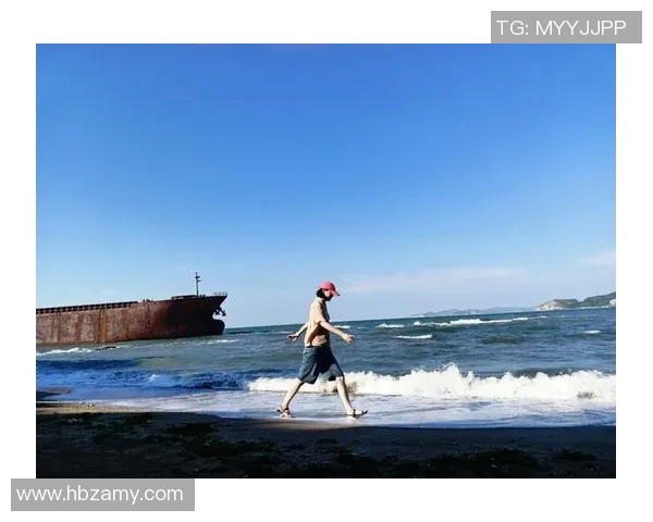 清新夏日畅游,泳装搭配引领潮流,展现自信与活力的完美选择 清新夏日畅游,泳装搭配引领潮流,展现自信与活力的完美选择